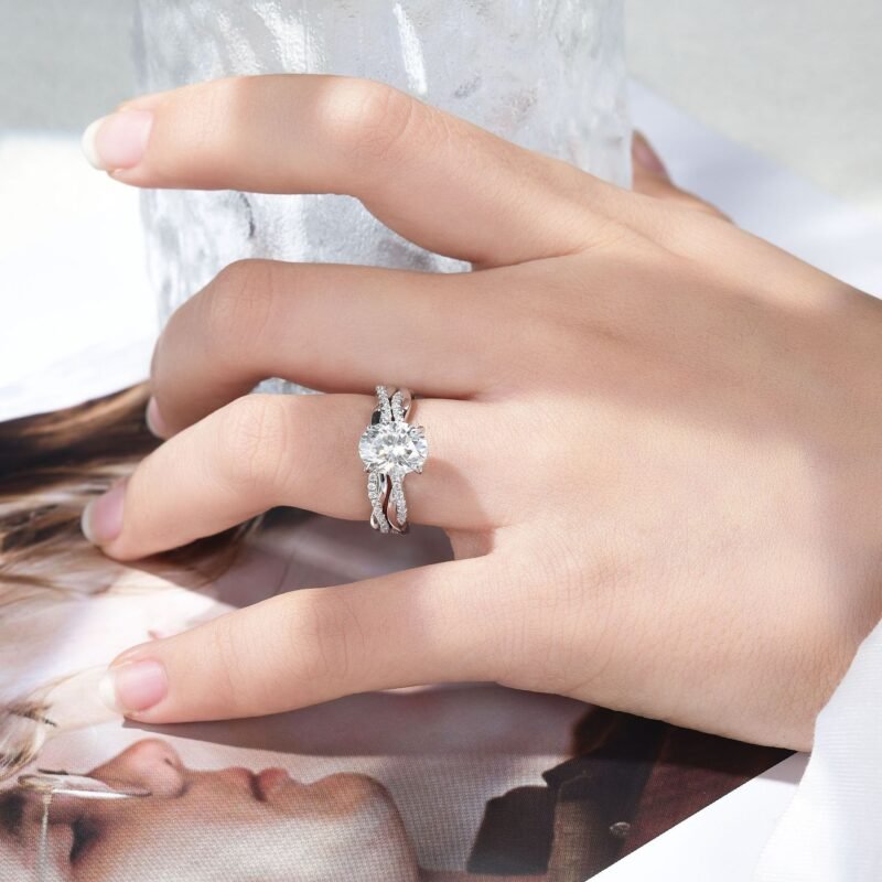 Indulge in luxury with our breathtaking Aria Oval Moissanite Ring. Crafted from premium S925 Sterling Silver, this stunning piece features a dazzling 2-carat oval-cut moissanite stone,