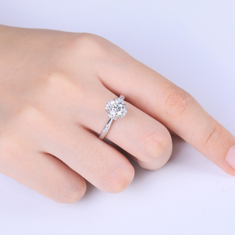 Hailey Moissanite Ring