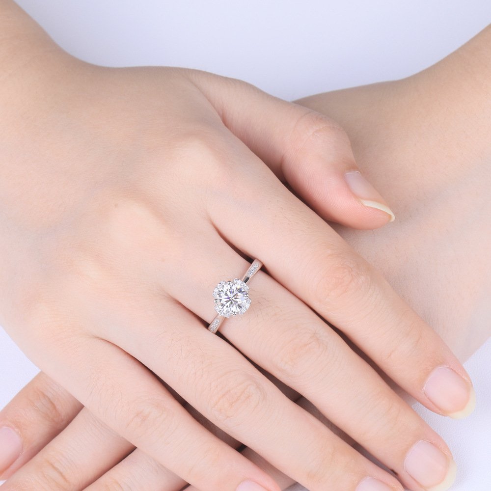 Hailey Moissanite Ring